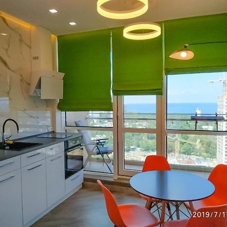 Arcadia Vip Apartments Sea View! Odessa Extérieur photo