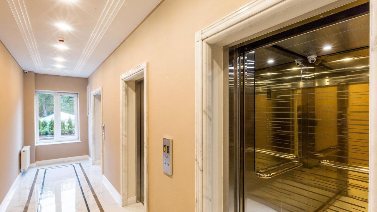 Arcadia Vip Apartments Sea View! Odessa Extérieur photo