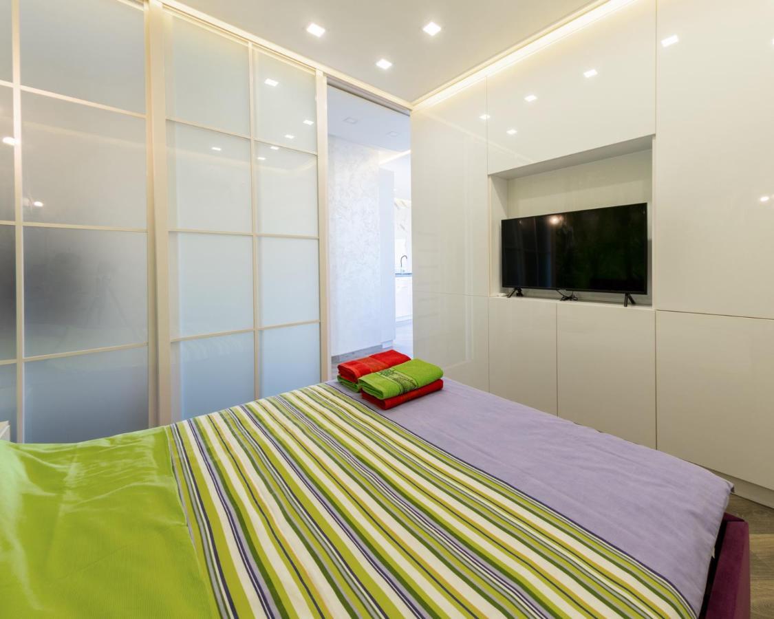 Arcadia Vip Apartments Sea View! Odessa Extérieur photo