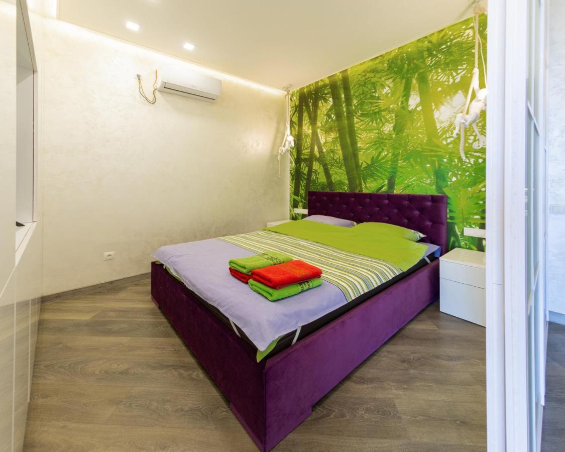 Arcadia Vip Apartments Sea View! Odessa Extérieur photo