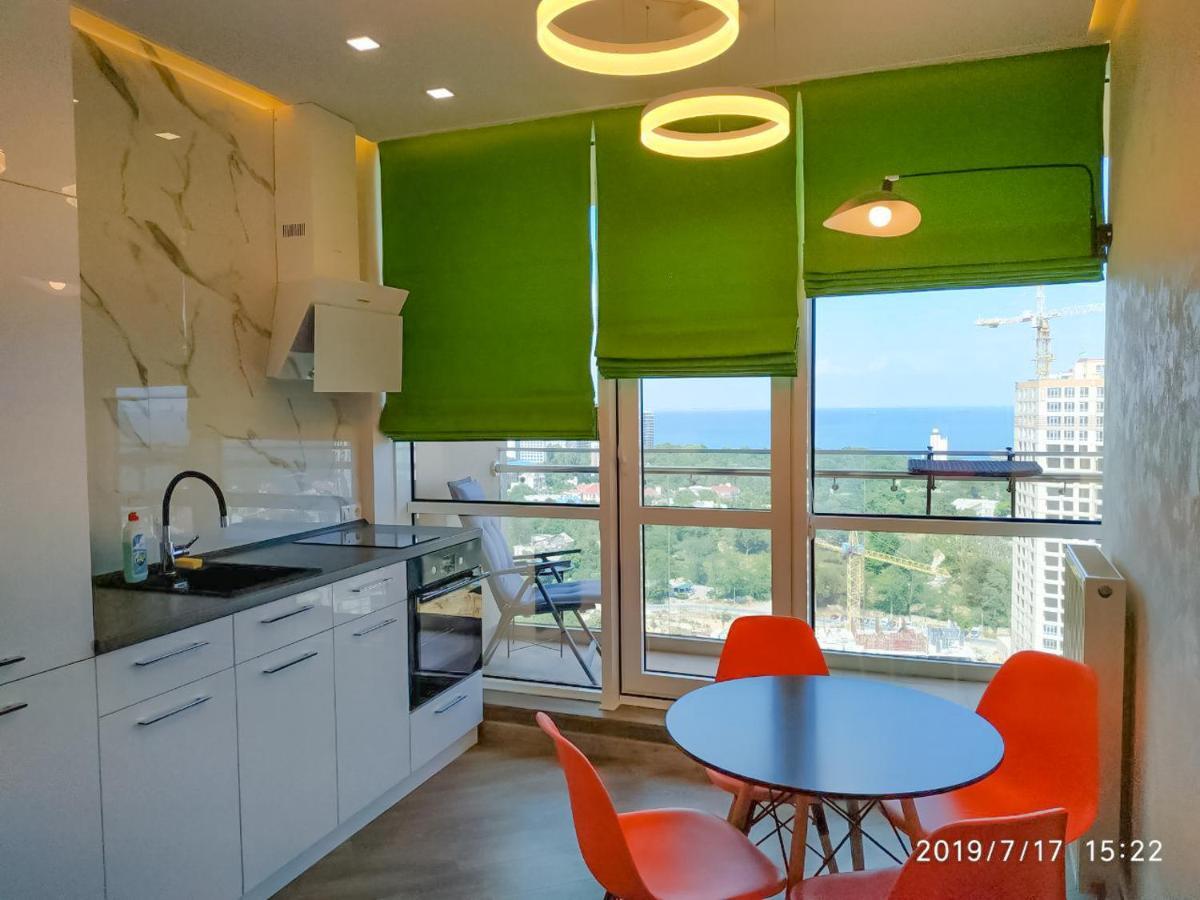 Arcadia Vip Apartments Sea View! Odessa Extérieur photo